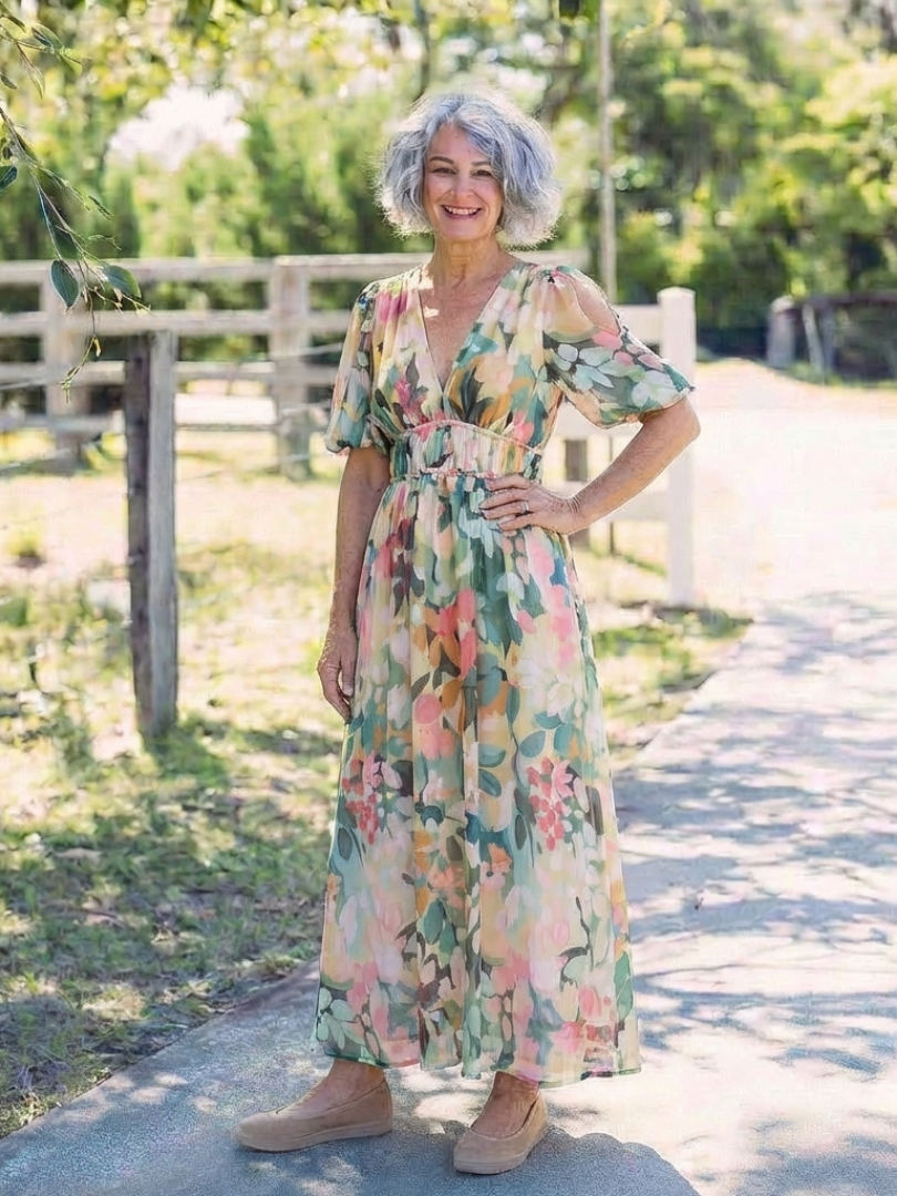 Audrey | Vestido midi de mangas curtas e cintura franzida