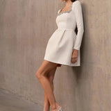 Barbara™ | Vestido curto de veludo