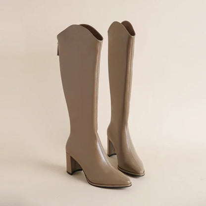 Hilda - Botas de salto Grosso e Elegância para o Inverno
