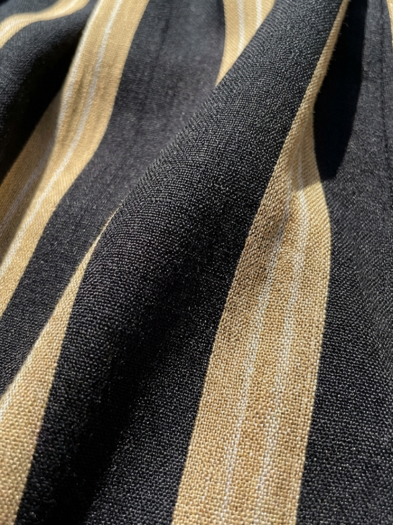 Élisa | Vestido midi às riscas com decote em V e mangas curtas