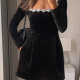 Barbara™ | Vestido curto de veludo